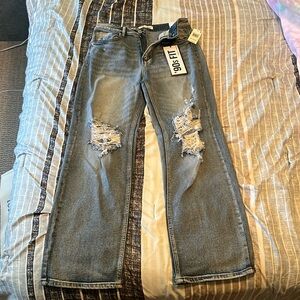 Almost Famous 90s fit jeans NEW WITH TAGS NWT size 7